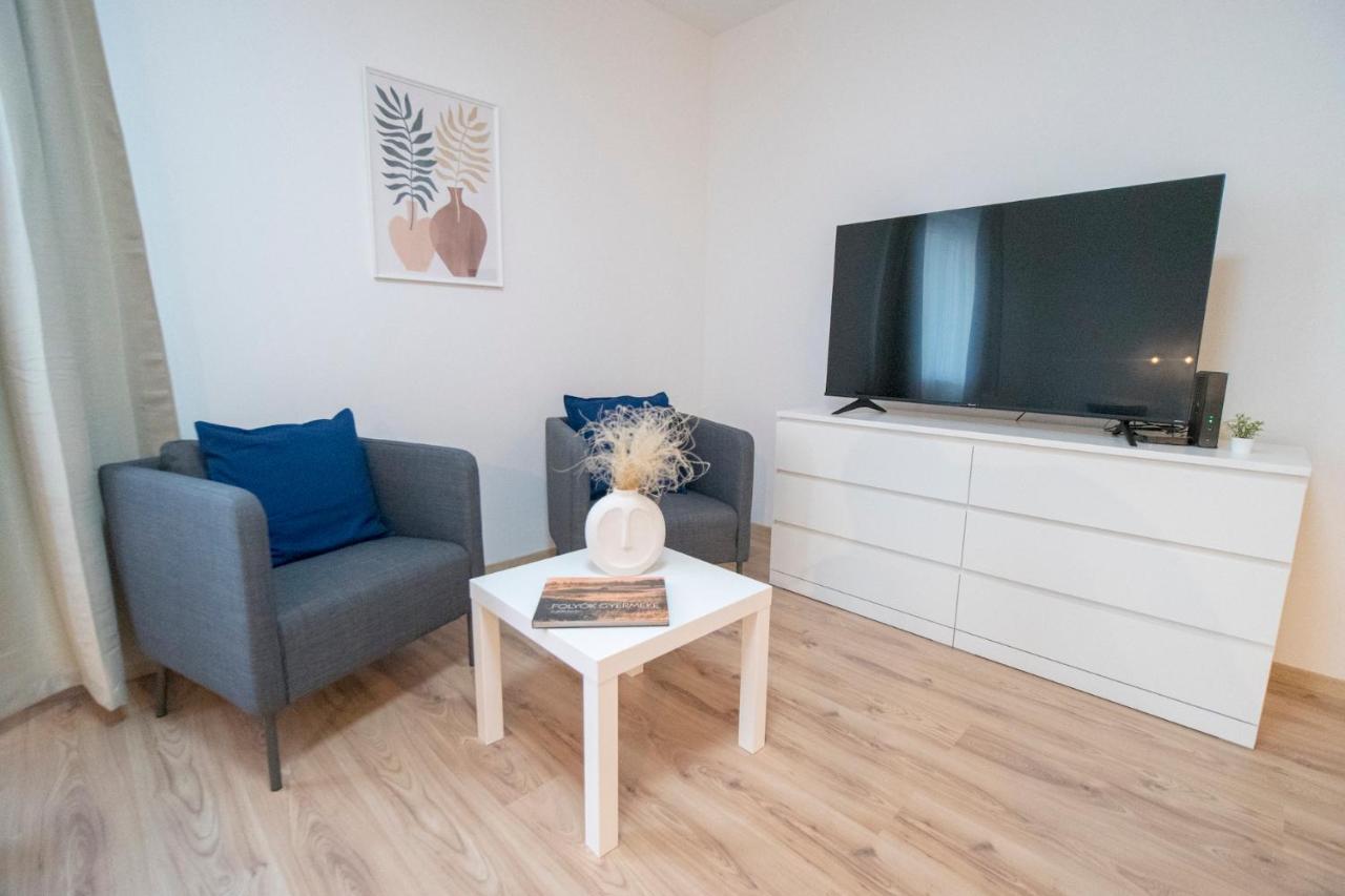 K106 Klapka Apartment ブダペスト エクステリア 写真